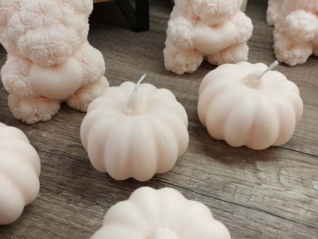 Nouvelle collection de bougie halloween chez votre fleuriste de Giberville 